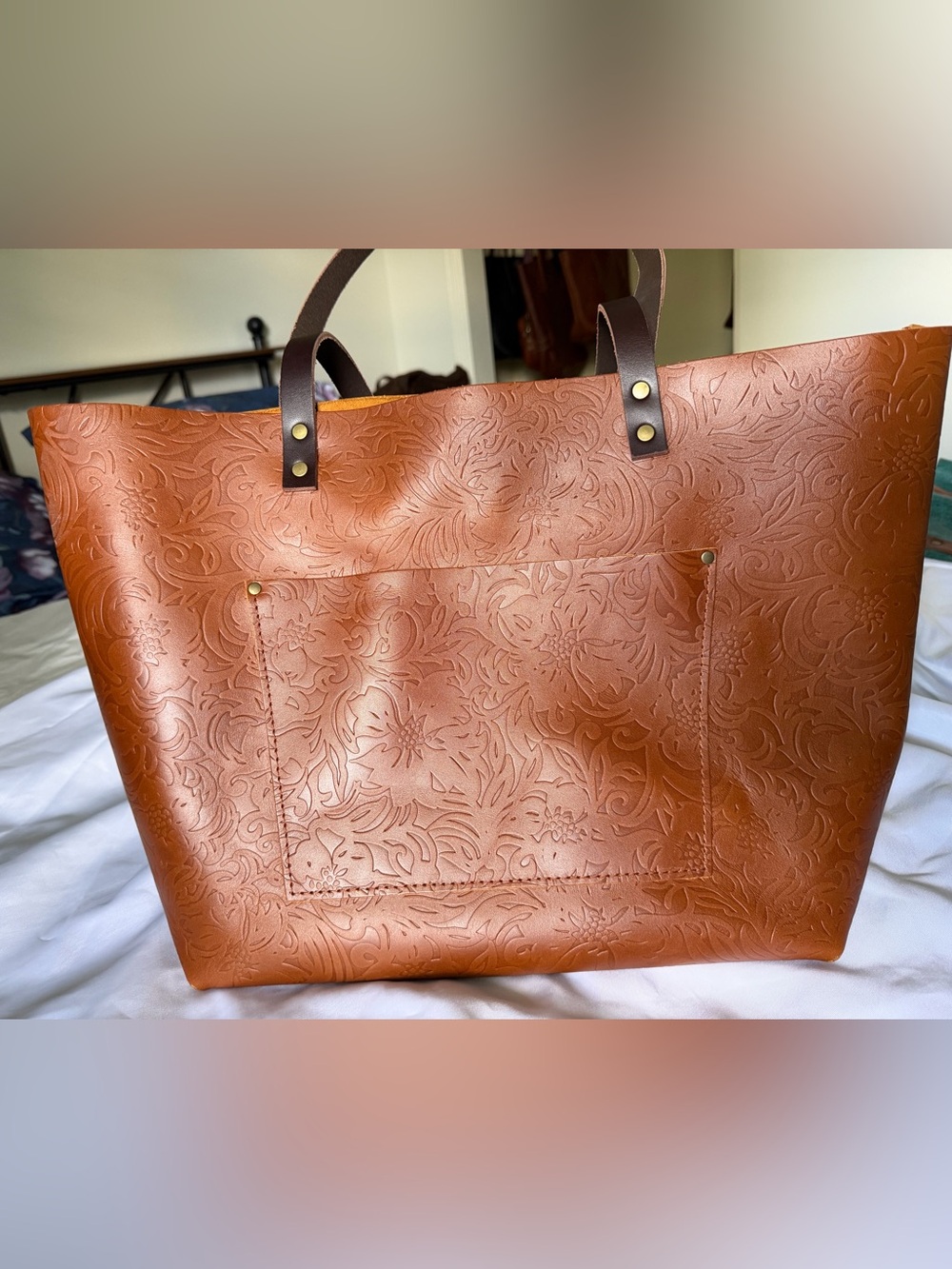 Portland Leather Goods Oversized tote in Meadow - Picture 4 of 11